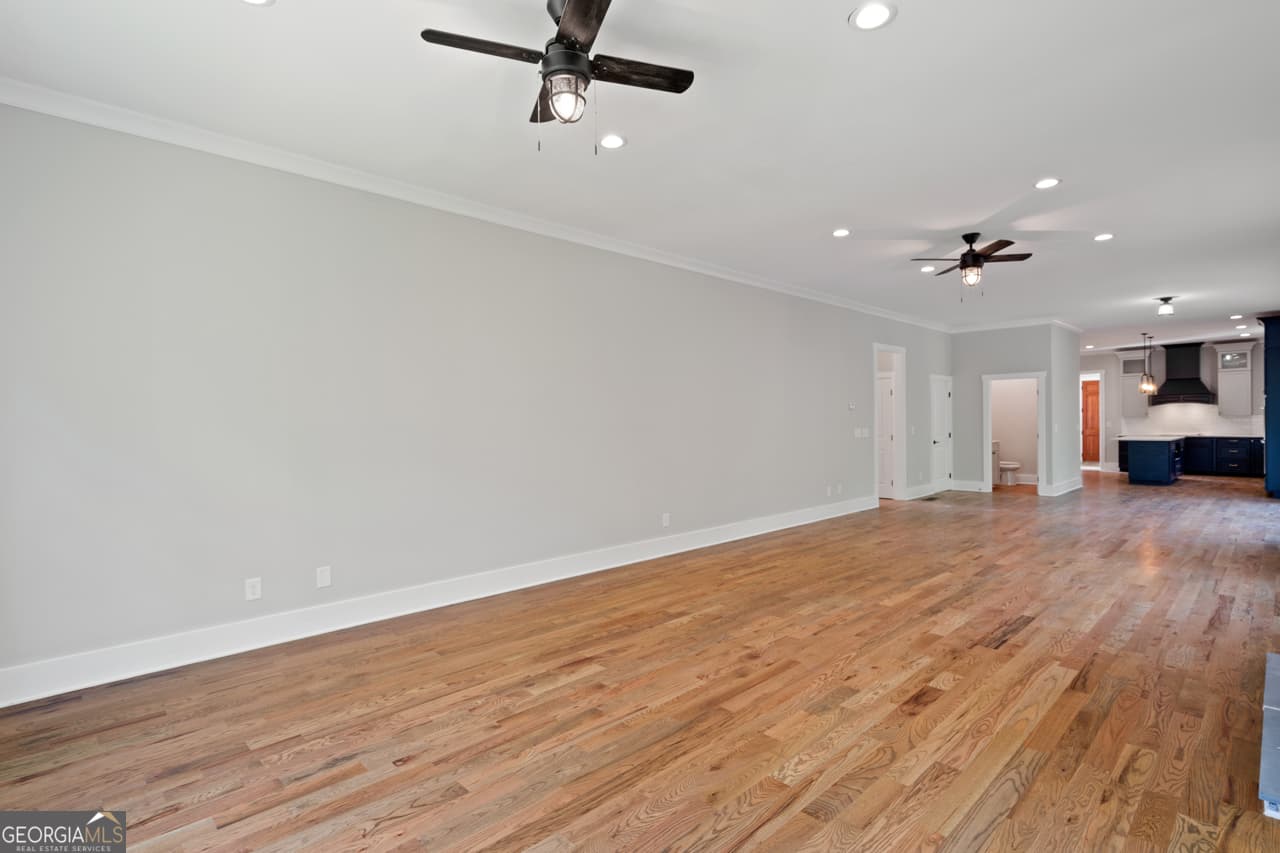 8 bedroom, 7.5 bathroom, 9,756 sq ft single family residence for sale at 923 Oak Drive, Woodstock, GA 30189 — photo 8