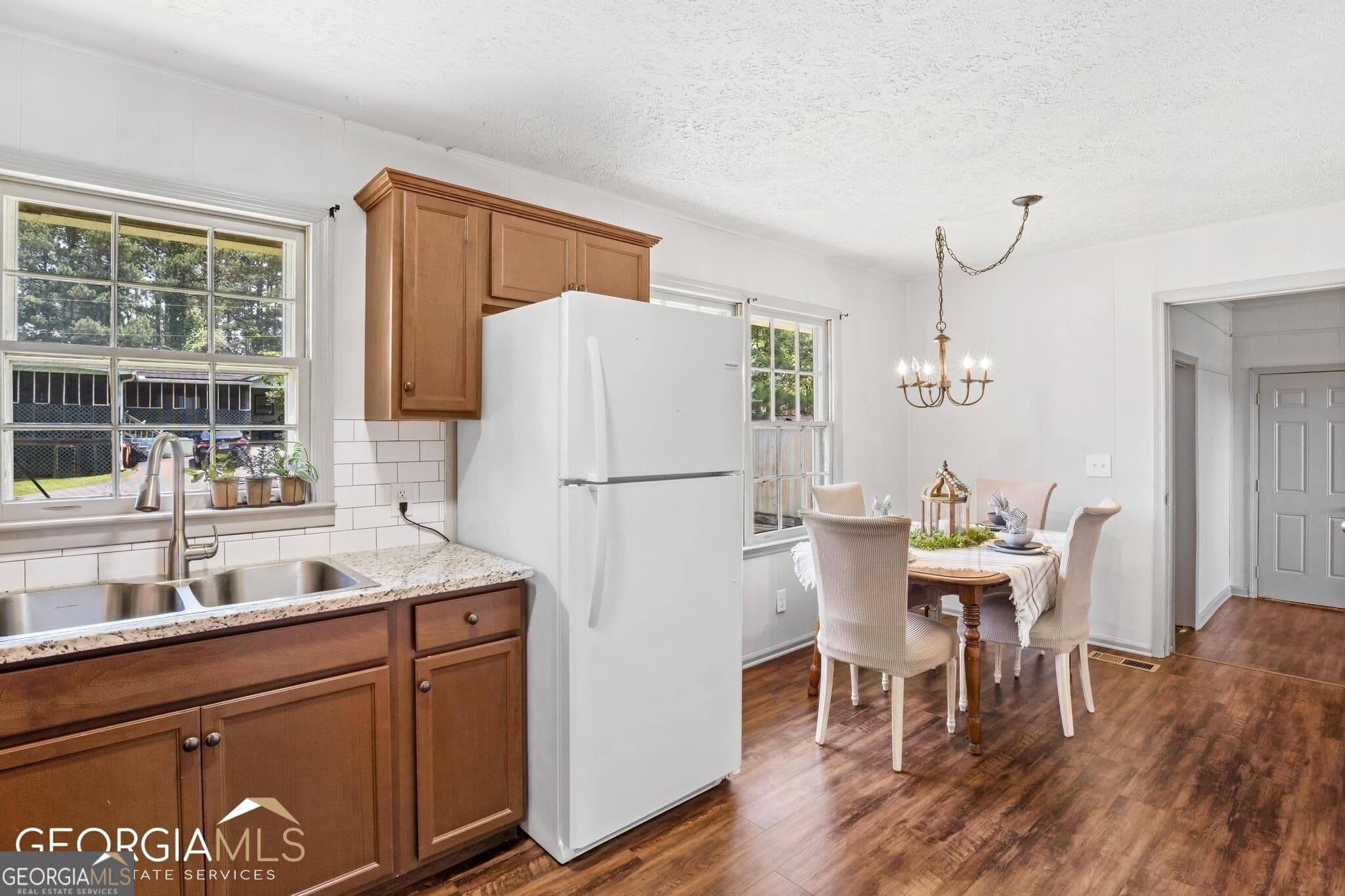 3 bedroom, 1 bathroom, 1,250 sq ft single family residence for rent at 471 Moore, Forsyth, GA 31029 for $1,750 a month — photo 5