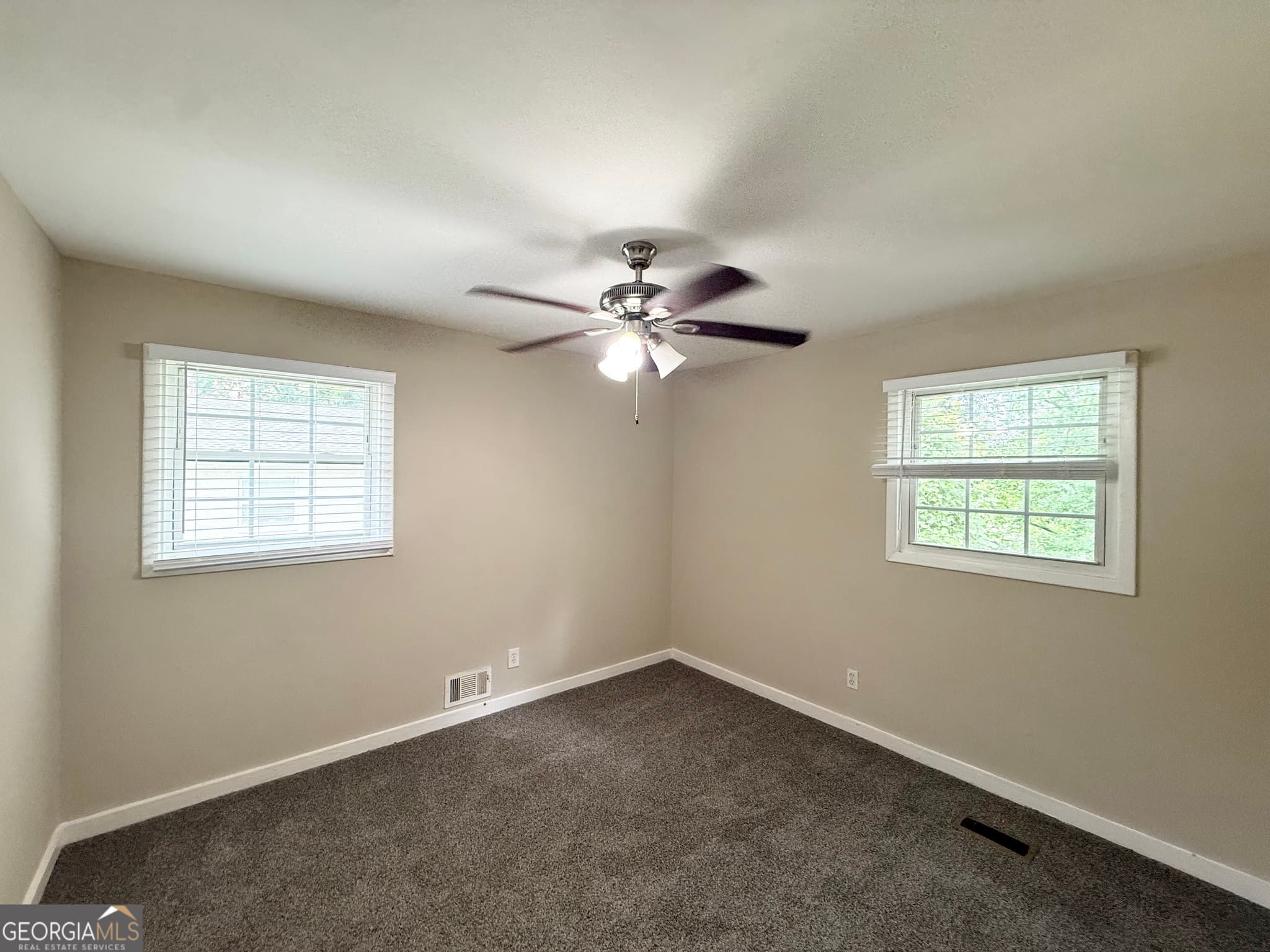 4 bedroom, 2 bathroom, 975 sq ft single family residence for sale at 491 Elbridge Drive, Atlanta, GA 30318 — photo 6