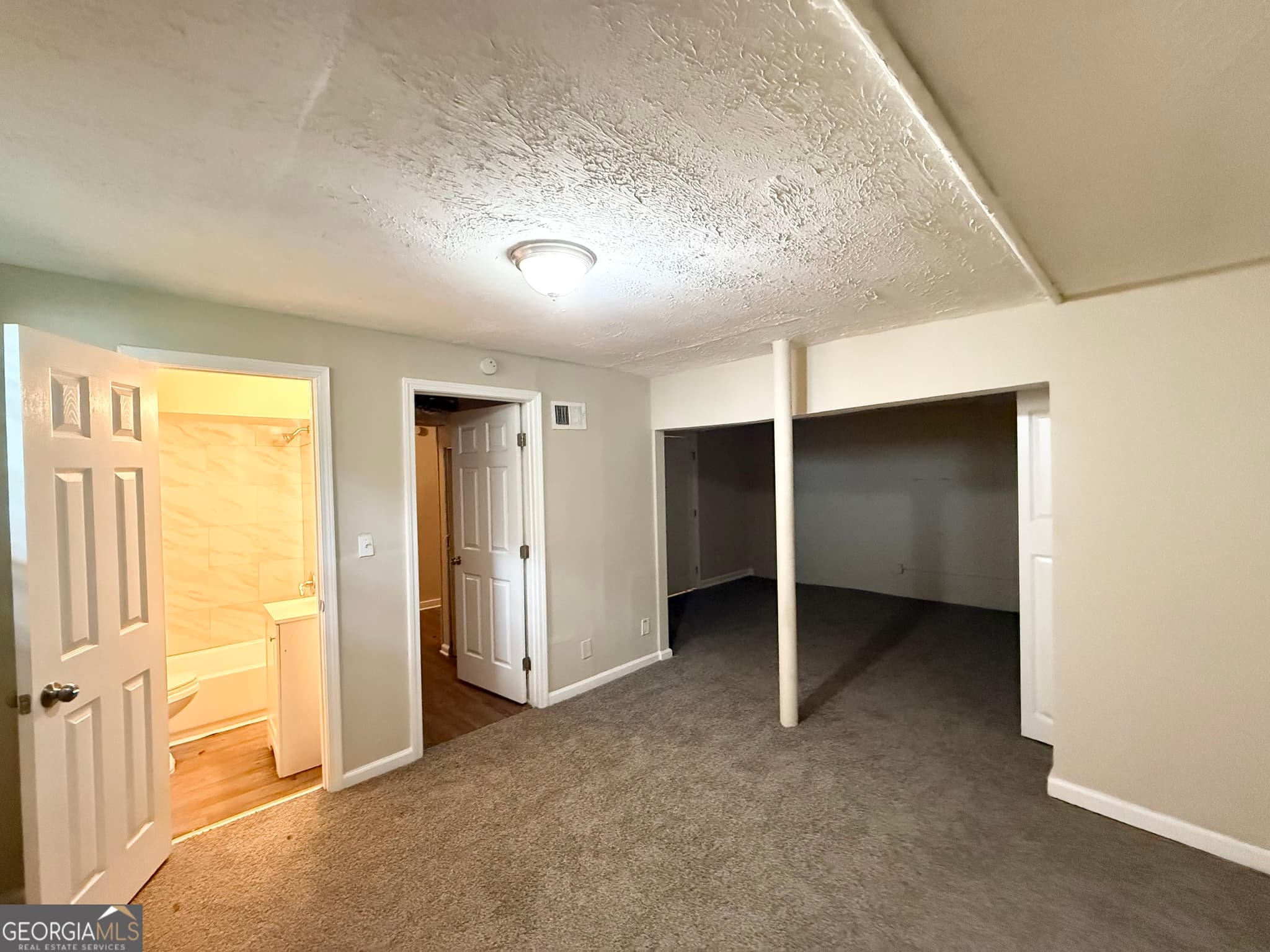 4 bedroom, 2 bathroom, 975 sq ft single family residence for sale at 491 Elbridge Drive, Atlanta, GA 30318 — photo 9