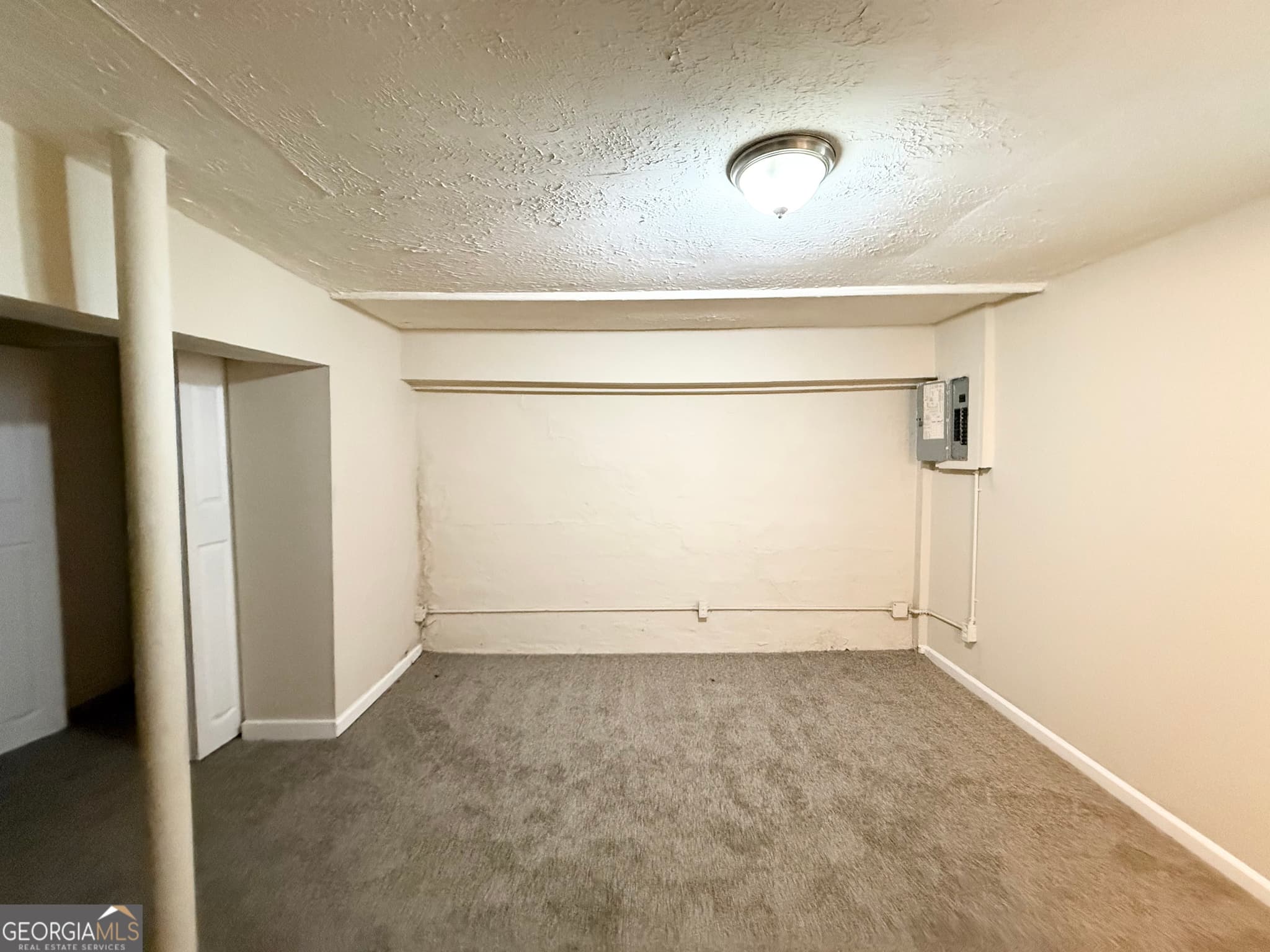 4 bedroom, 2 bathroom, 975 sq ft single family residence for sale at 491 Elbridge Drive, Atlanta, GA 30318 — photo 8