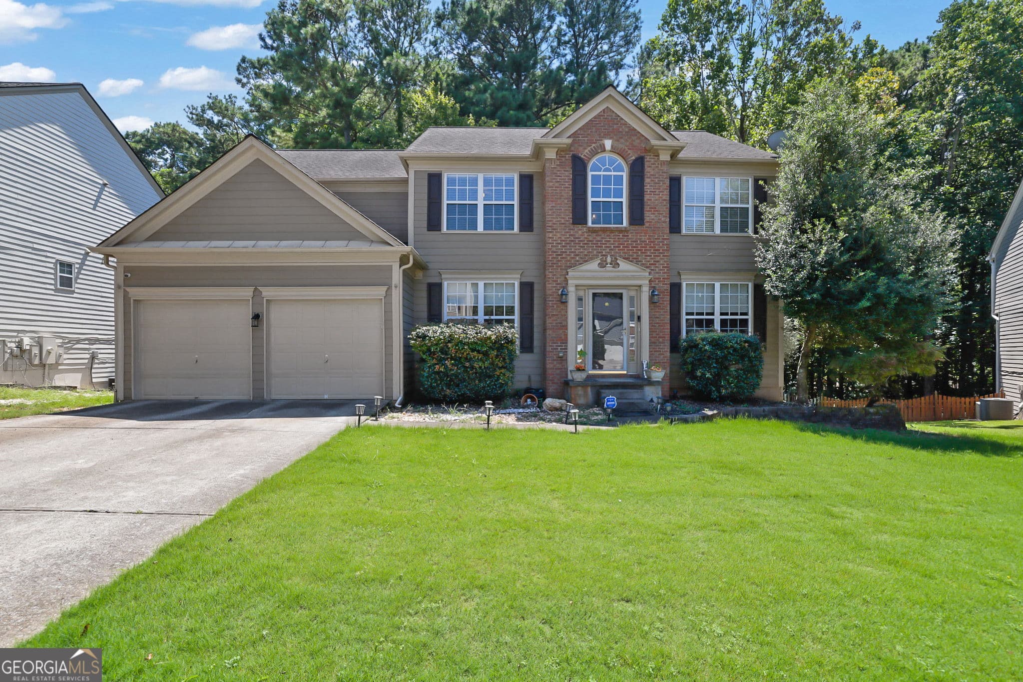 4 bedroom, 2.5 bathroom, 2,675 sq ft single family residence for sale at 3550 Myrtlewood Chse, Kennesaw, GA 30144 — photo 1 of 49