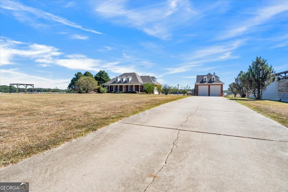 5 bedroom, 3.5 bathroom, 3,562 sq ft single family residence for sale at 482 Barnett Road, Crawfordville, GA 30631 — photo 6