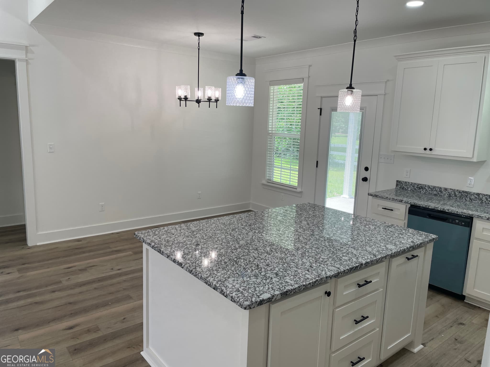 3 bedroom, 2 bathroom, 1,552 sq ft single family residence for sale at 116 Pecan Street, Cochran, GA 31014 — photo 7