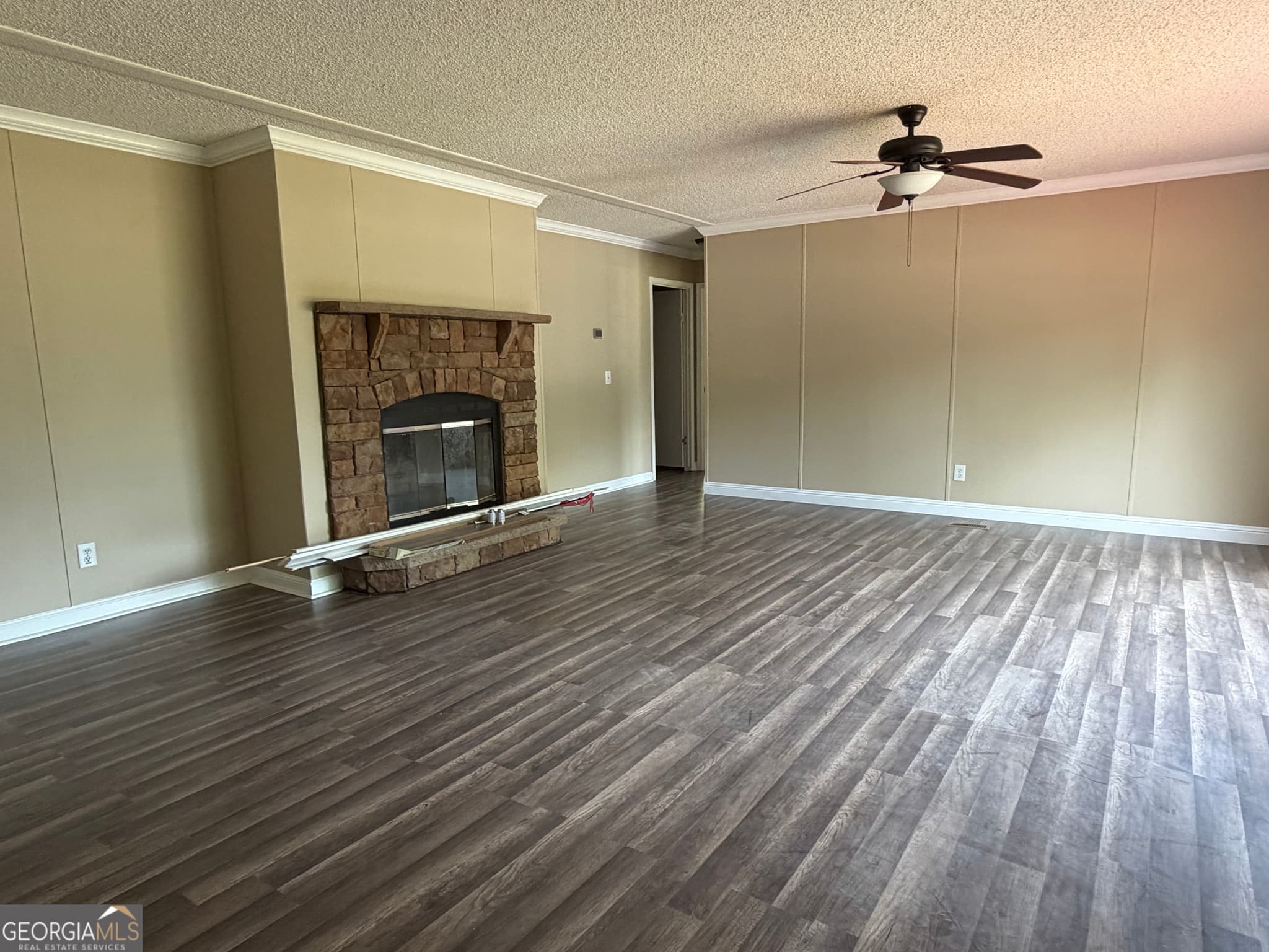 3 bedroom, 2 bathroom, 2,122 sq ft single family residence for sale at 2 Buckboard Trail, Jesup, GA 31546 — photo 7