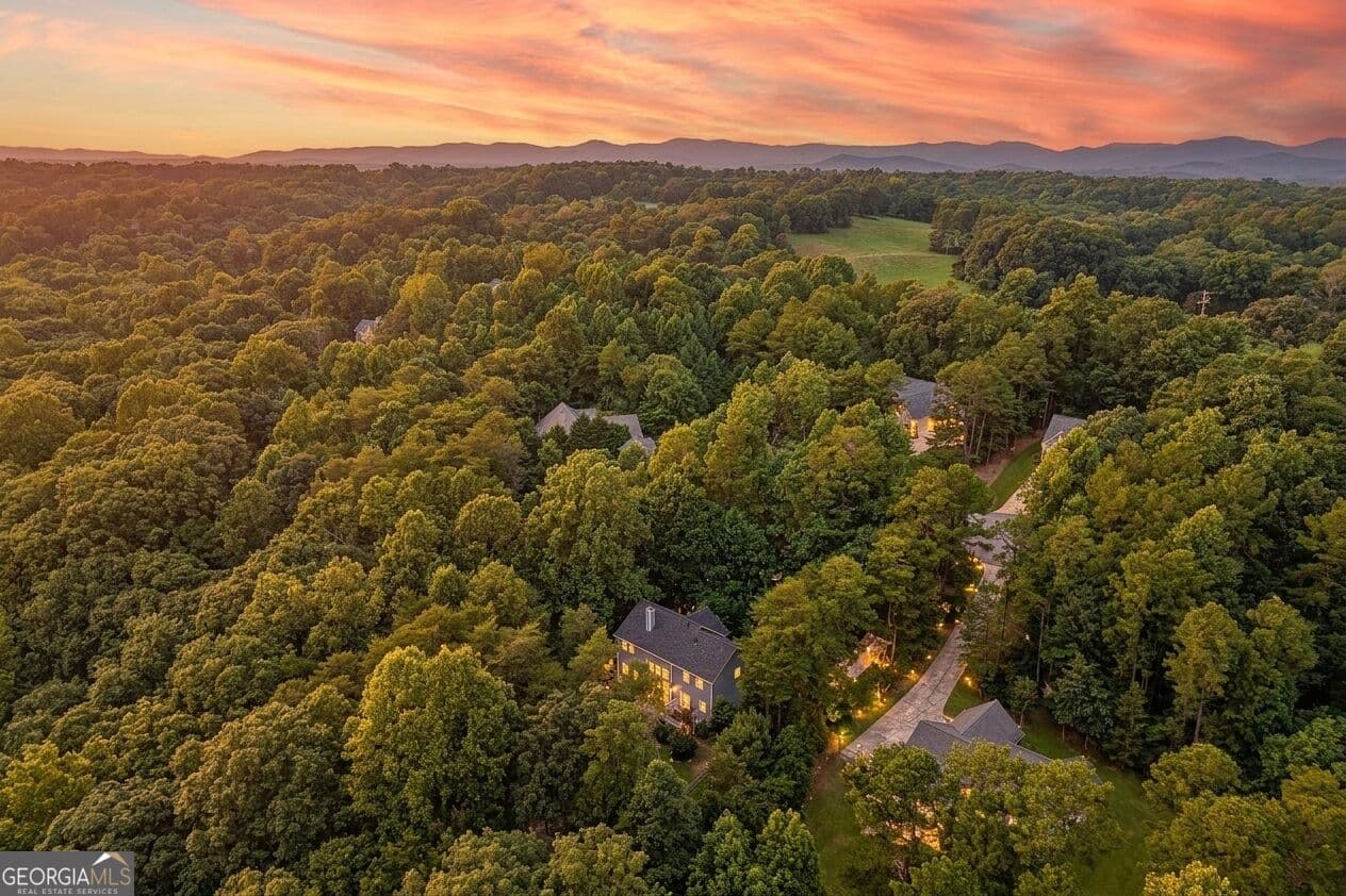5 bedroom, 4 bathroom, 3,426 sq ft single family residence for sale at 418 Wild Turkey Trail, Dahlonega, GA 30533 — photo 3