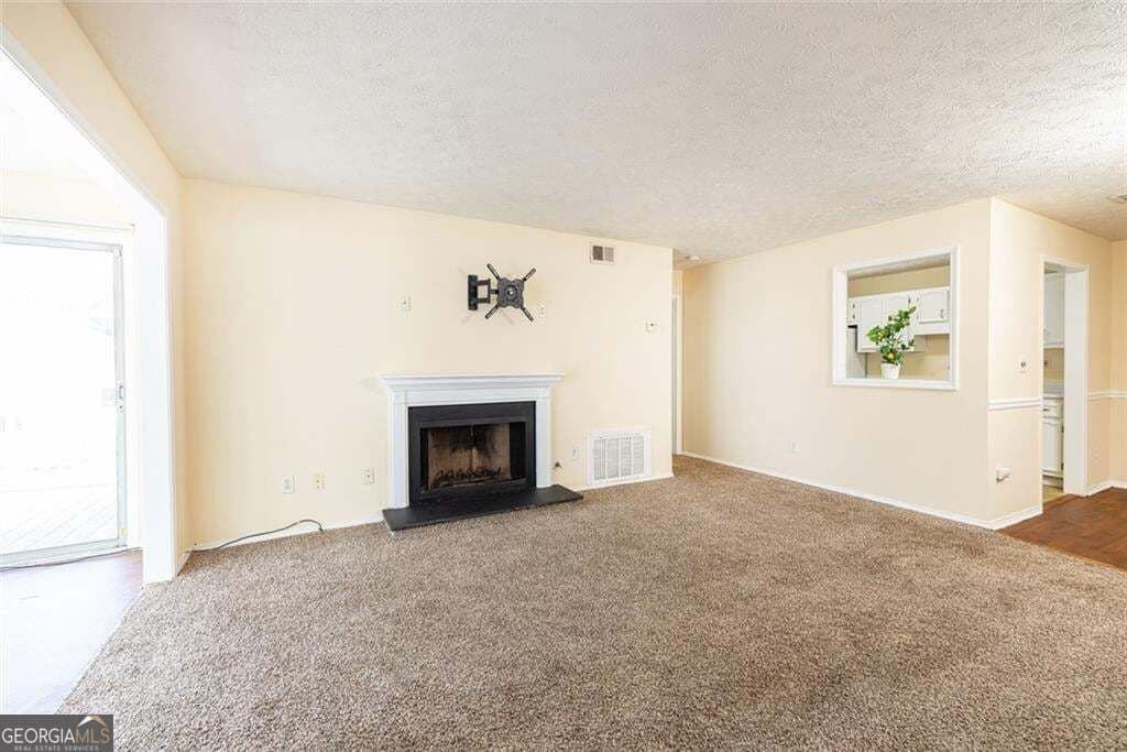 2 bedroom, 2 bathroom, 1,244 sq ft condominium for sale at 910 Augusta Drive, Marietta, GA 30067 — photo 6