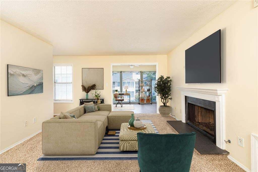 2 bedroom, 2 bathroom, 1,244 sq ft condominium for sale at 910 Augusta Drive, Marietta, GA 30067 — photo 1 of 40