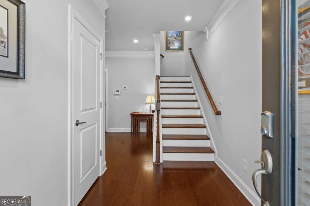 3 bedroom, 3.5 bathroom, 2,404 sq ft townhouse for sale at 1774 Samantha Bend, Chamblee, GA 30341 — photo 3