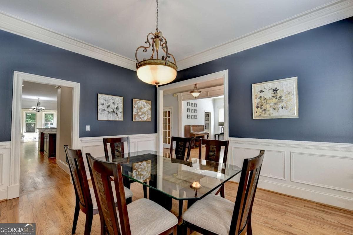 5 bedroom, 4.5 bathroom, 5,727 sq ft single family residence for sale at 991 Moores Walk Lane, Suwanee, GA 30024 — photo 6