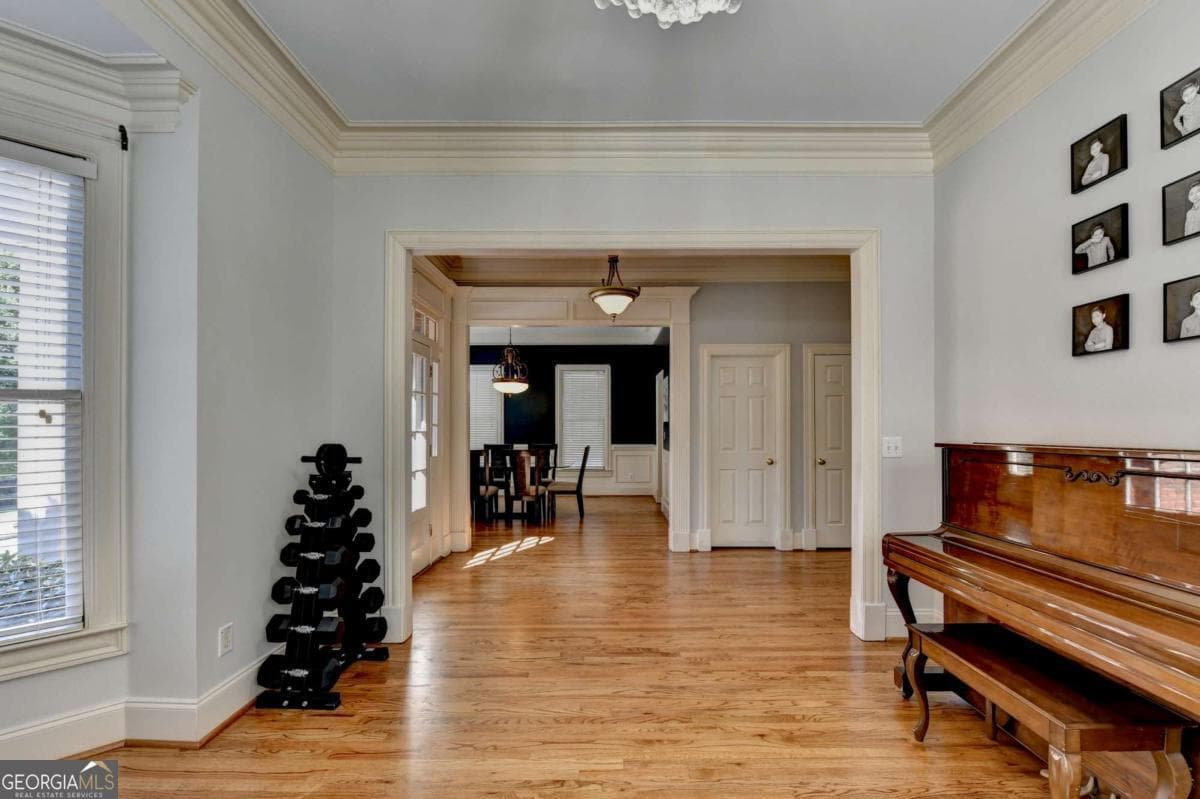 5 bedroom, 4.5 bathroom, 5,727 sq ft single family residence for sale at 991 Moores Walk Lane, Suwanee, GA 30024 — photo 10
