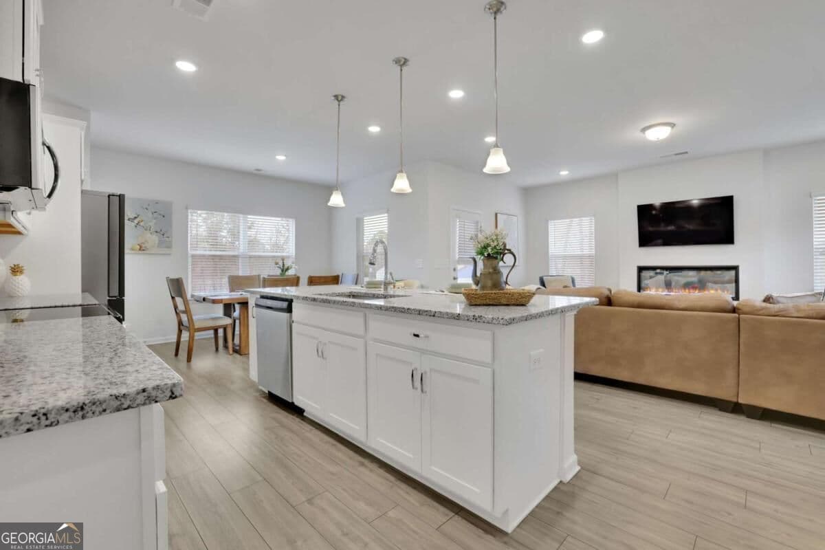 3 bedroom, 2.5 bathroom single family residence for sale at 803 Dundee Way, Cartersville, GA 30121 — photo 6