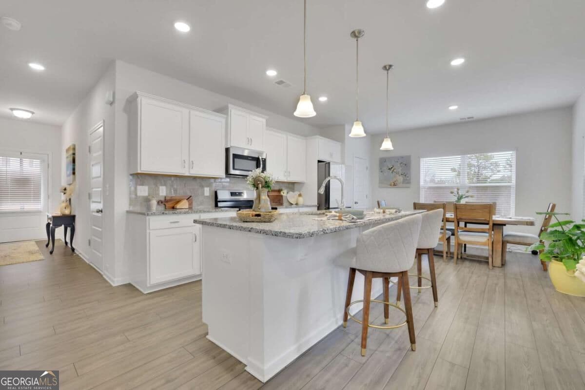 3 bedroom, 2.5 bathroom single family residence for sale at 803 Dundee Way, Cartersville, GA 30121 — photo 5