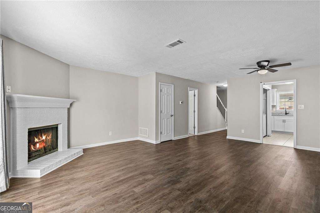 2 bedroom, 2.5 bathroom, 1,260 sq ft townhouse for rent at 2828 Webb Bridge Road, Alpharetta, GA 30009 for $2,000 a month — photo 9