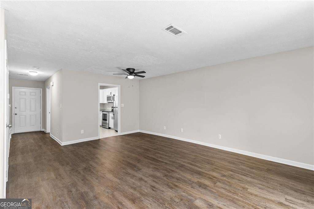 2 bedroom, 2.5 bathroom, 1,260 sq ft townhouse for rent at 2828 Webb Bridge Road, Alpharetta, GA 30009 for $2,000 a month — photo 10