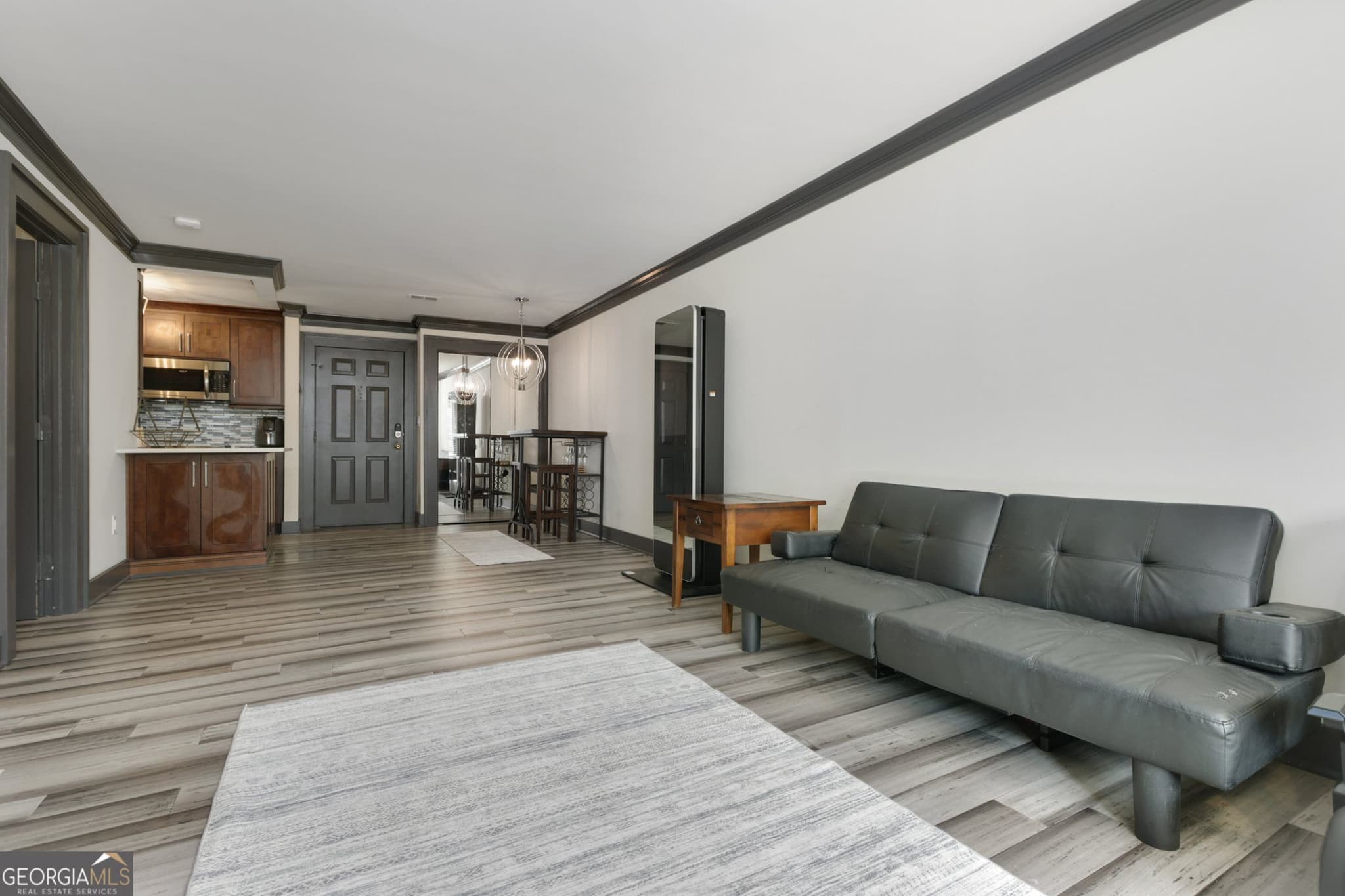 1 bedroom, 1 bathroom, 816 sq ft condominium for sale at 24212 Plantation Drive, Atlanta, GA 30324 — photo 2