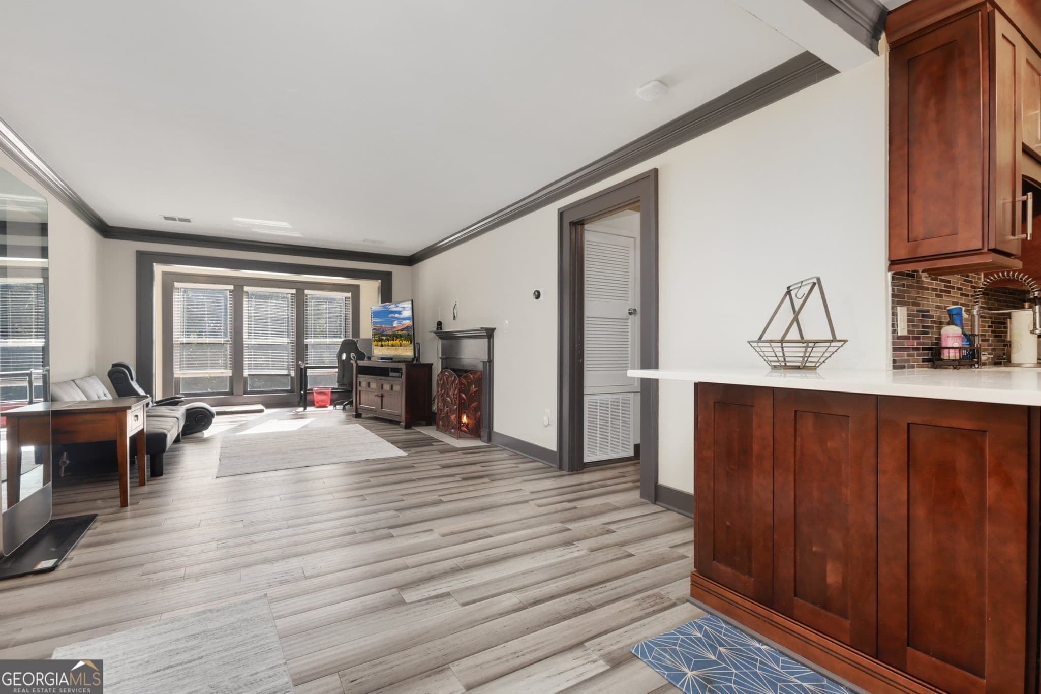 1 bedroom, 1 bathroom, 816 sq ft condominium for sale at 24212 Plantation Drive, Atlanta, GA 30324 — photo 5