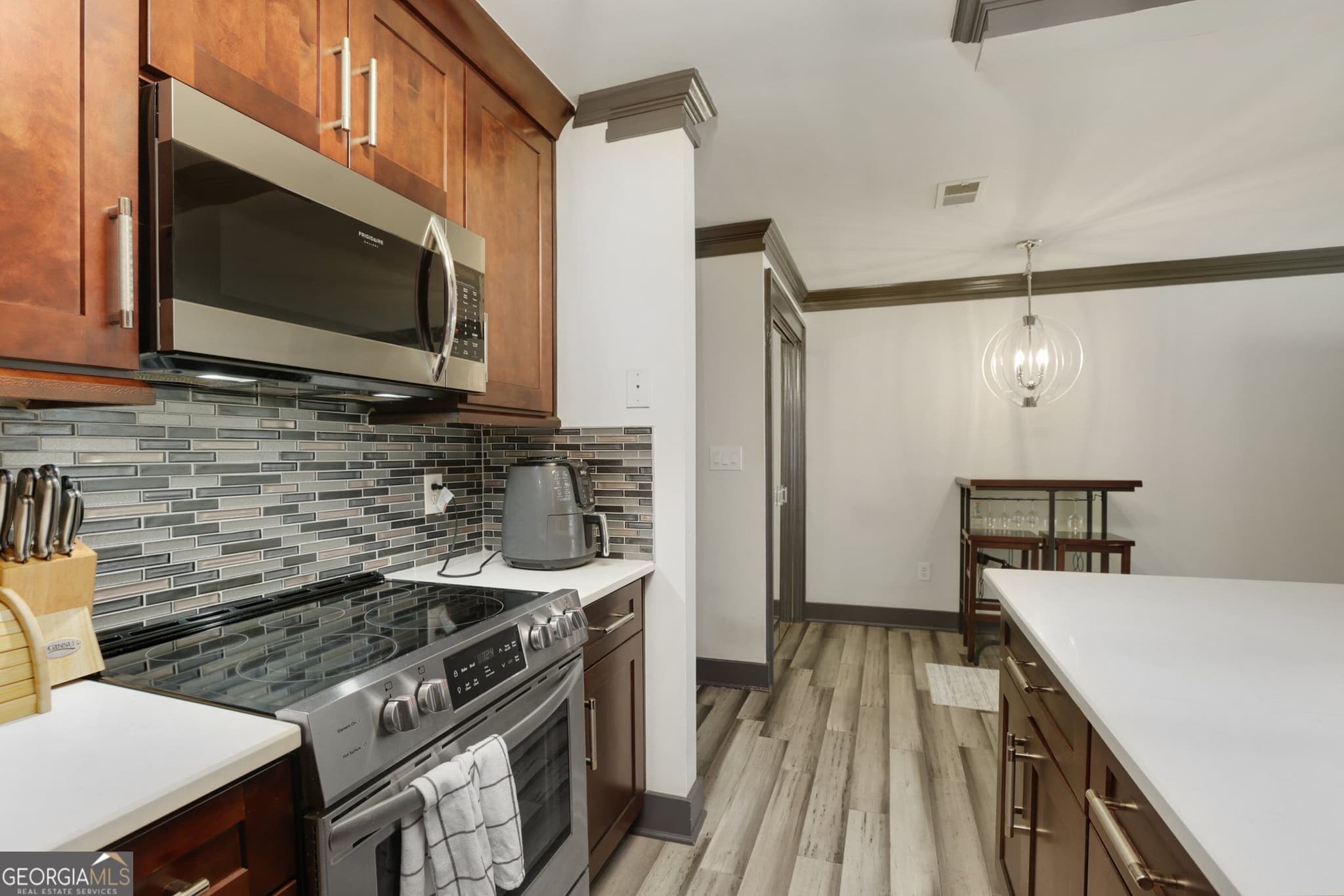 1 bedroom, 1 bathroom, 816 sq ft condominium for sale at 24212 Plantation Drive, Atlanta, GA 30324 — photo 8