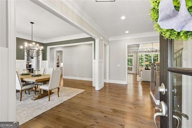 6 bedroom, 5 bathroom, 6,319 sq ft single family residence for sale at 1060 Kent Court, Milton, GA 30004 — photo 5