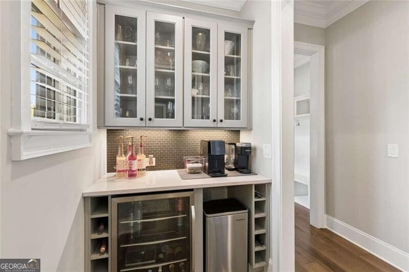 6 bedroom, 5 bathroom, 6,319 sq ft single family residence for sale at 1060 Kent Court, Milton, GA 30004 — photo 9