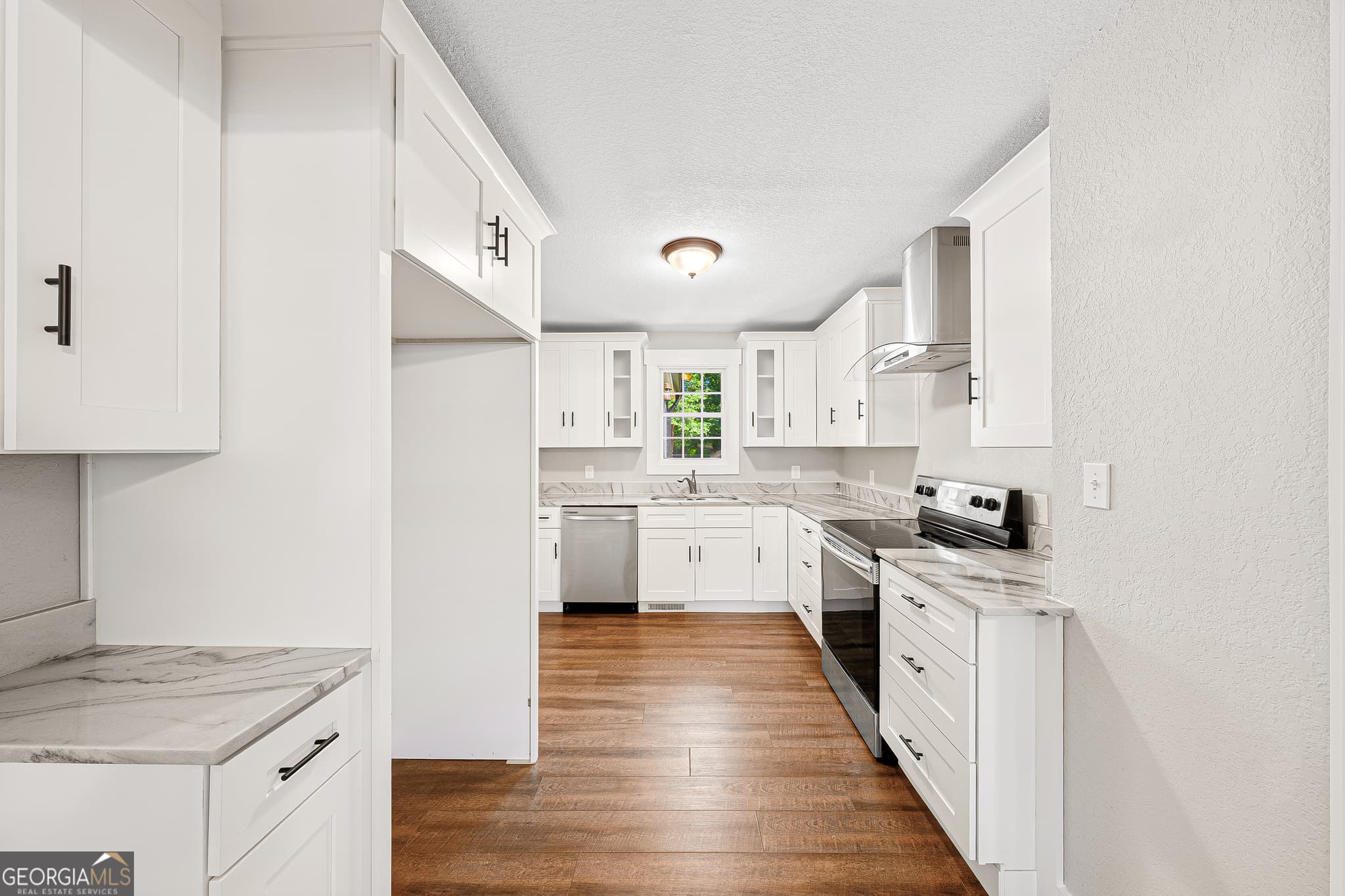 3 bedroom, 2 bathroom, 1,233 sq ft single family residence for sale at 106 Hart Terrace, Hartwell, GA 30643 — photo 5