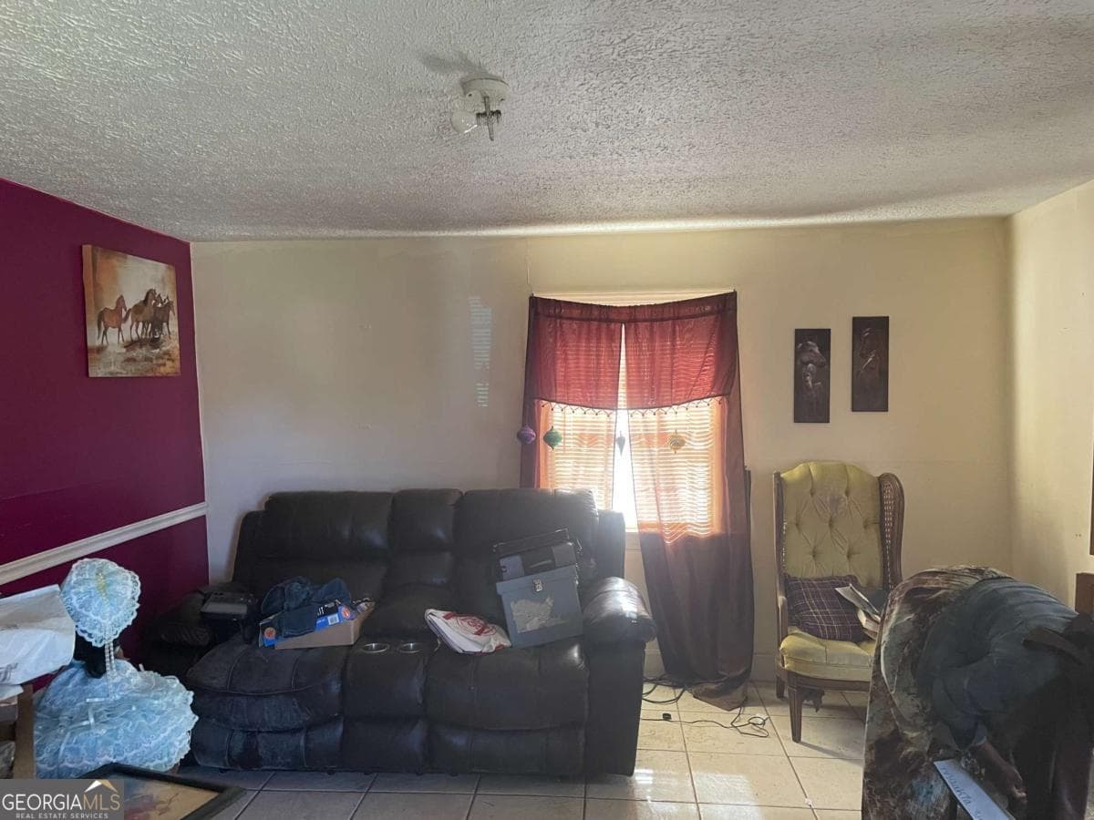 2 bedroom, 1 bathroom, 1,012 sq ft single family residence under contract at 717 Glenmore Avenue, Waycross, GA 31503 — photo 7