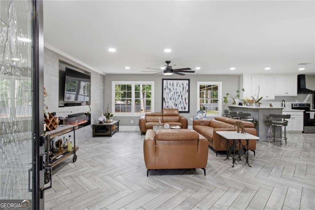 4 bedroom, 3 bathroom, 2,027 sq ft single family residence for sale at 261 Lendon Lane, Lawrenceville, GA 30043 — photo 3