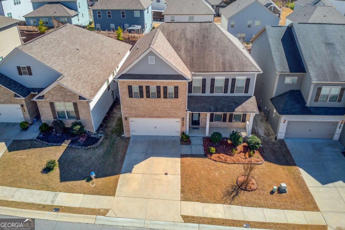 4 bedroom, 3 bathroom, 2,977 sq ft single family residence sold at 385 Broadmoor Drive, Braselton, GA 30517