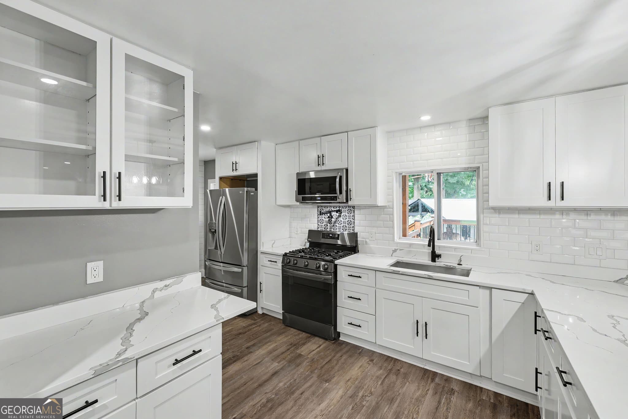 3 bedroom, 2 bathroom, 1,752 sq ft single family residence for sale at 91 Denna Place, Alpharetta, GA 30009 — photo 7