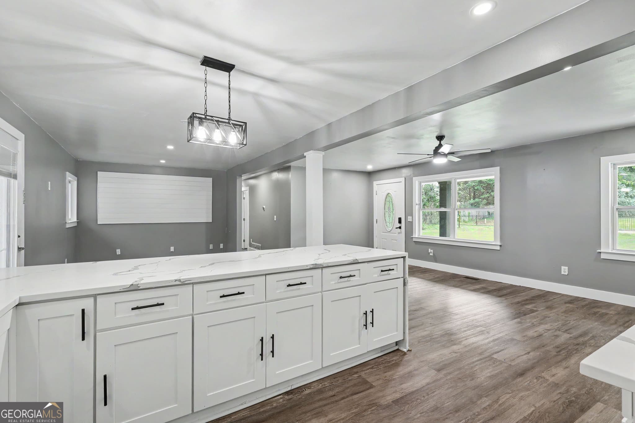 3 bedroom, 2 bathroom, 1,752 sq ft single family residence for sale at 91 Denna Place, Alpharetta, GA 30009 — photo 9