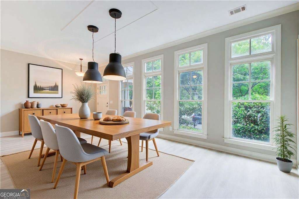 4 bedroom, 2.5 bathroom, 3,049 sq ft townhouse for sale at 12541 Danesfeld Drive, Milton, GA 30004 — photo 4