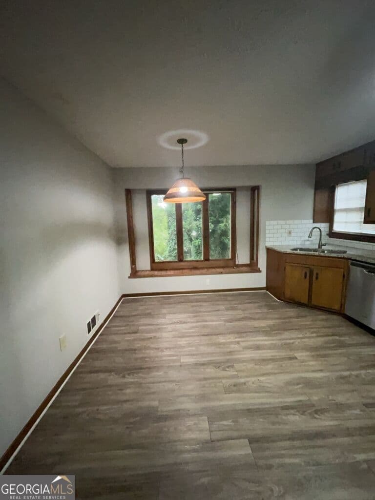 3 bedroom, 2.5 bathroom, 2,100 sq ft single family residence for rent at 3665 Scotts Mill Run, Peachtree Corners, GA 30096 for $2,250 a month — photo 5