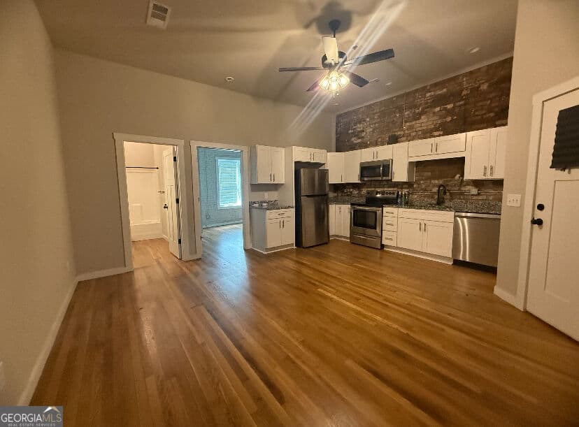 1 bedroom, 1 bathroom apartment for rent at 86 S Forest Avenue D, Hartwell, GA 30643 for $1,150 a month — photo 6