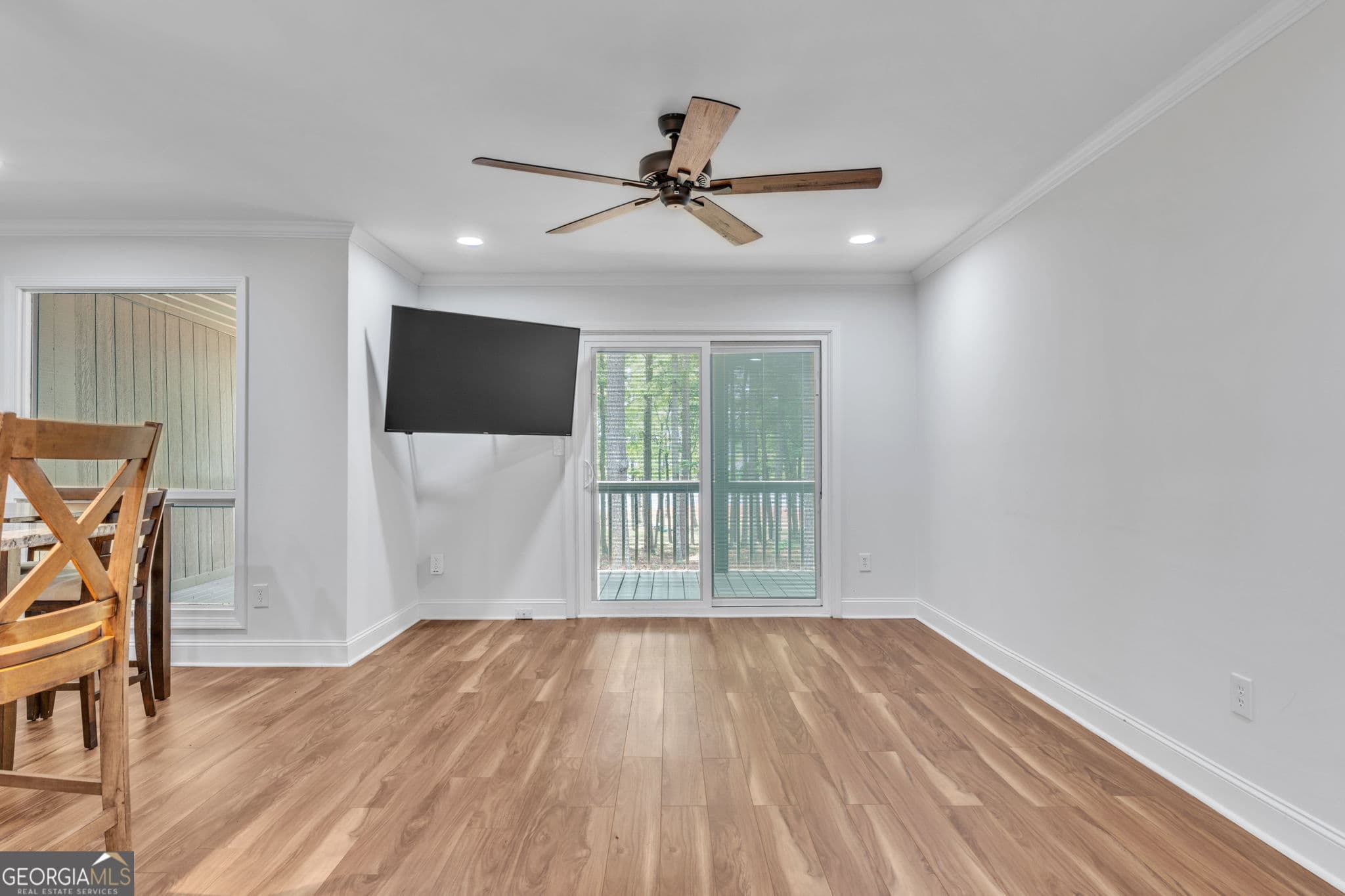 3 bedroom, 2 bathroom, 1,136 sq ft condominium under contract at 12B Hartwell Villas, Anderson, SC 29626 — photo 6