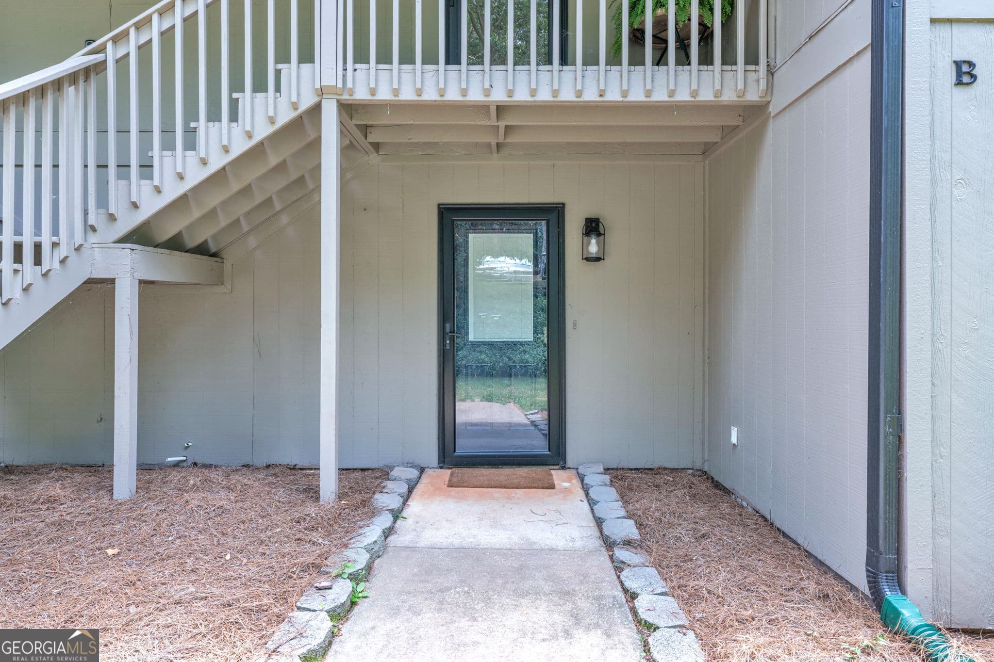 3 bedroom, 2 bathroom, 1,136 sq ft condominium under contract at 12B Hartwell Villas, Anderson, SC 29626 — photo 3