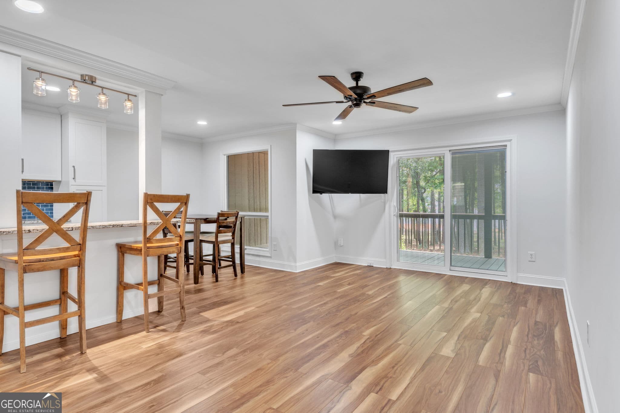 3 bedroom, 2 bathroom, 1,136 sq ft condominium under contract at 12B Hartwell Villas, Anderson, SC 29626 — photo 5