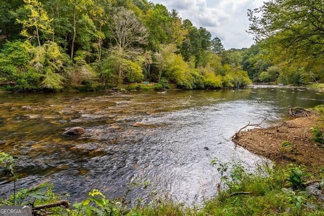 2 bedroom, 2 bathroom, 1,710 sq ft cabin,single family residence for sale at 110 Novena Court, Ellijay, GA 30540 — photo 7