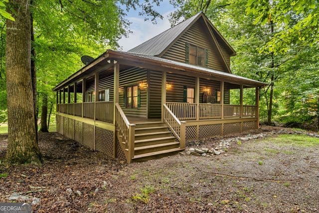 2 bedroom, 2 bathroom, 1,710 sq ft cabin,single family residence for sale at 110 Novena Court, Ellijay, GA 30540 — photo 8