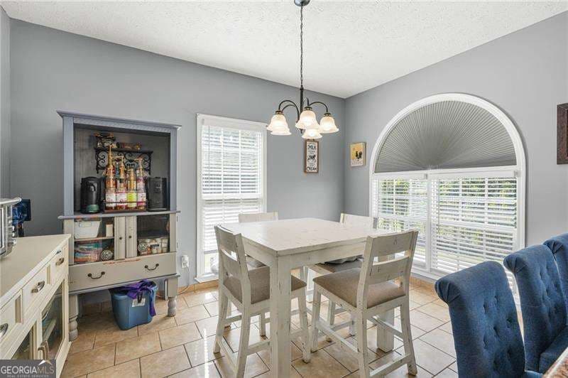 3 bedroom, 2.5 bathroom, 2,135 sq ft single family residence for sale at 560 Mccready Drive, Dallas, GA 30157 — photo 7