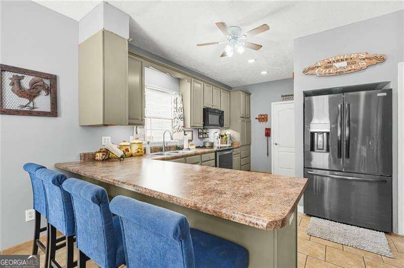 3 bedroom, 2.5 bathroom, 2,135 sq ft single family residence for sale at 560 Mccready Drive, Dallas, GA 30157 — photo 5