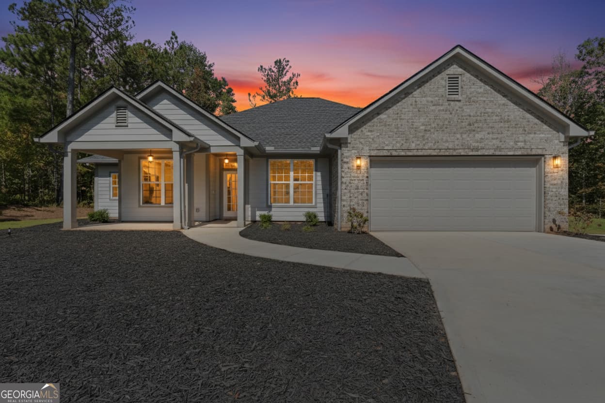 4 bedroom, 3 bathroom, 1,894 sq ft single family residence for sale at 4477 Rivercliff Way, Gray, GA 31032 — photo 1 of 63