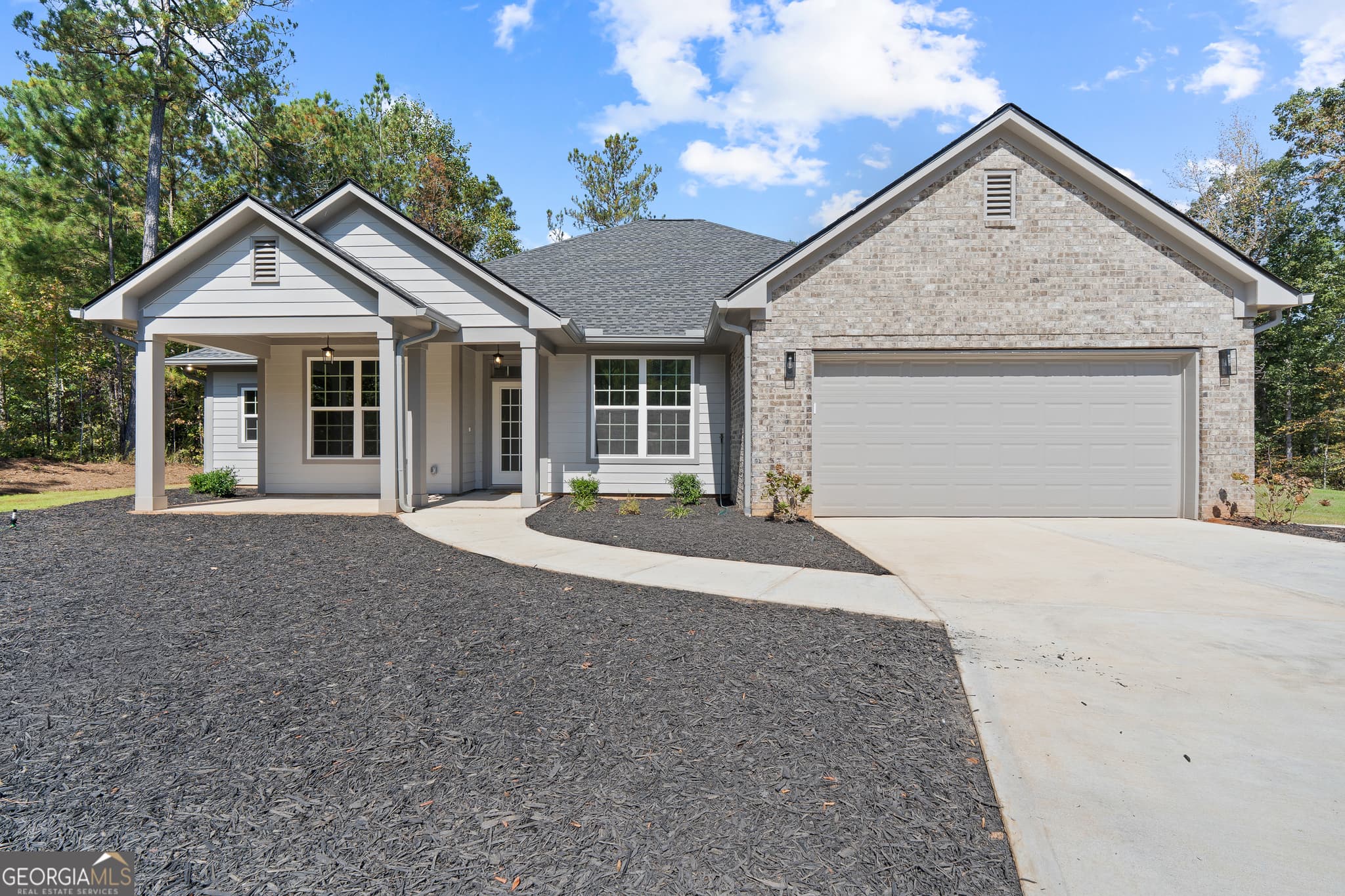 4 bedroom, 3 bathroom, 1,894 sq ft single family residence for sale at 4477 Rivercliff Way, Gray, GA 31032 — photo 4
