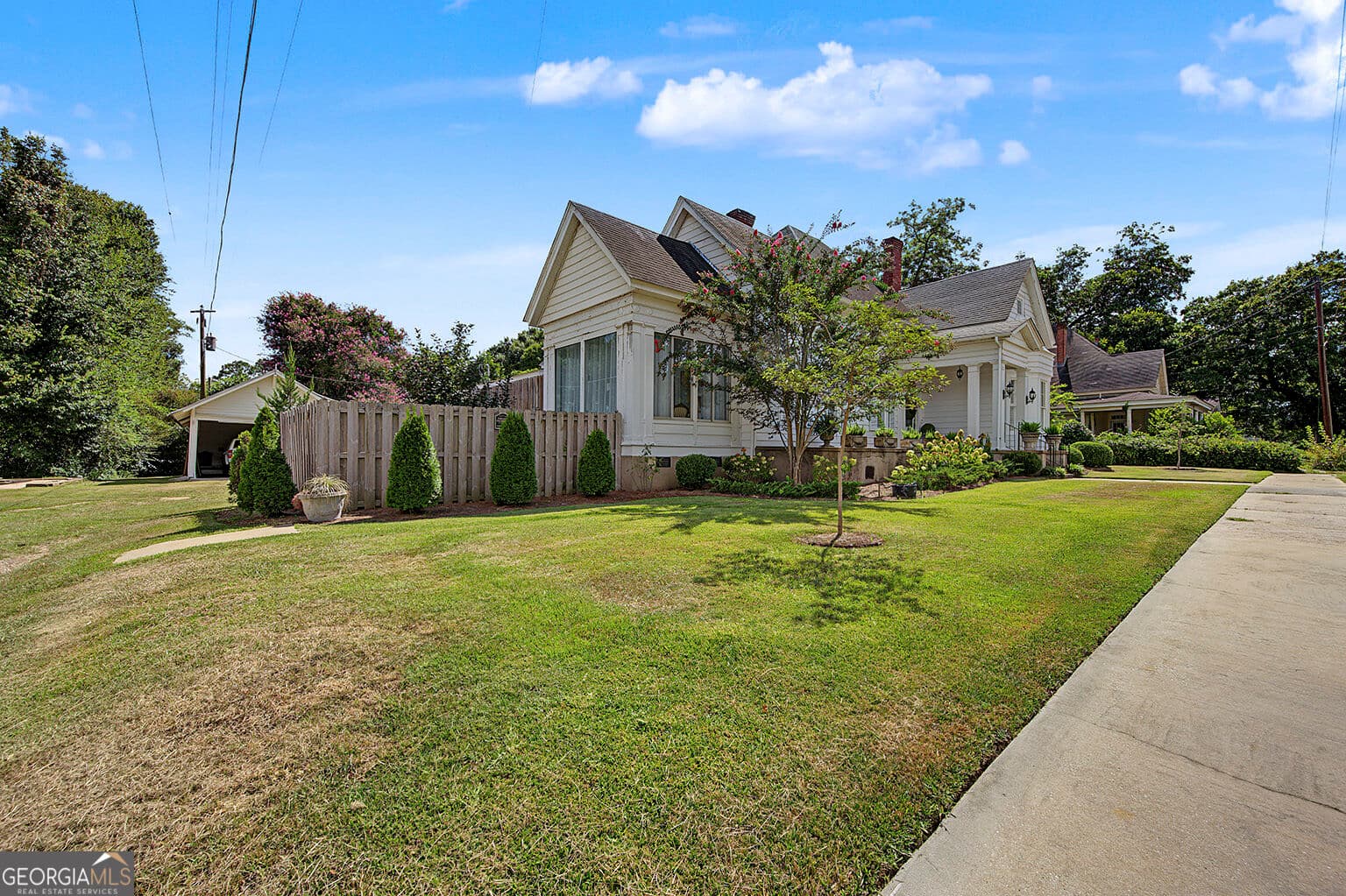 4 bedroom, 2.5 bathroom, 3,624 sq ft single family residence for sale at 433 Church Street, Dawson, GA 39842 — photo 2