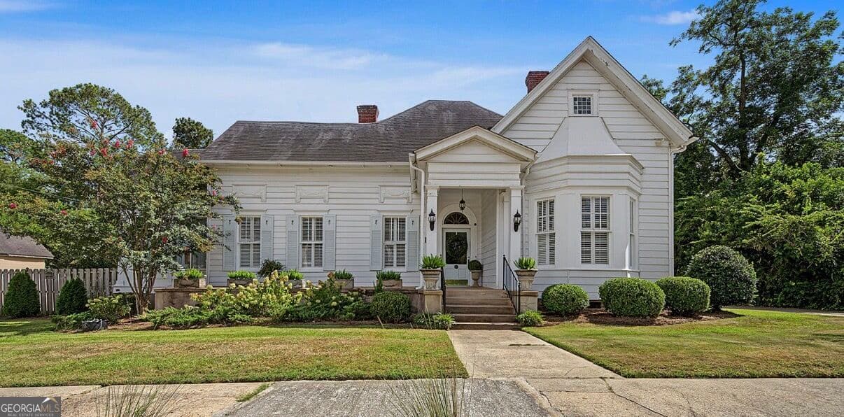 4 bedroom, 2.5 bathroom, 3,624 sq ft single family residence for sale at 433 Church Street, Dawson, GA 39842 — photo 1 of 39