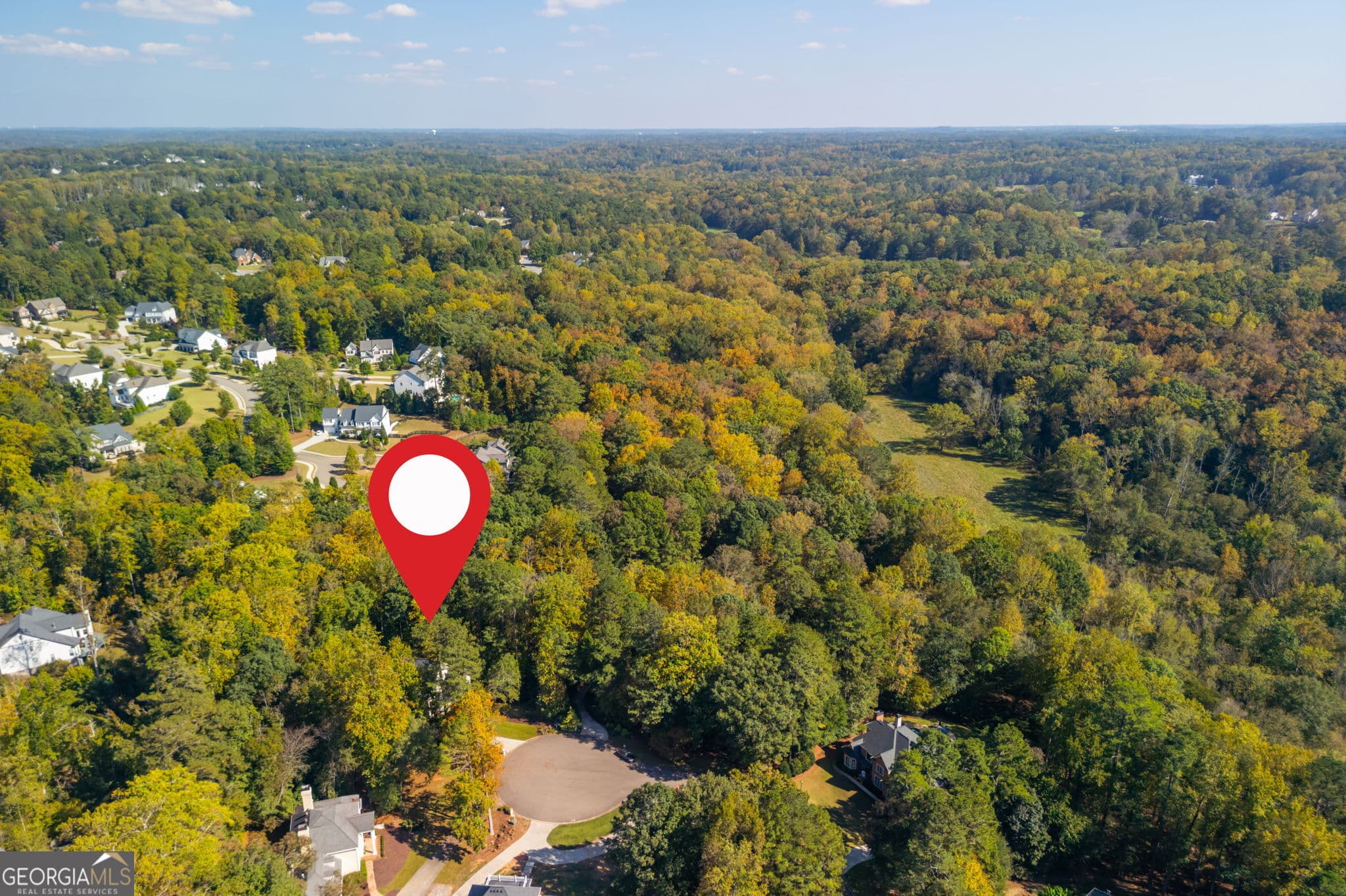 5 bedroom, 5.5 bathroom, 6,513 sq ft single family residence for sale at 175 Gladwyne Ridge Drive, Milton, GA 30004 — photo 4