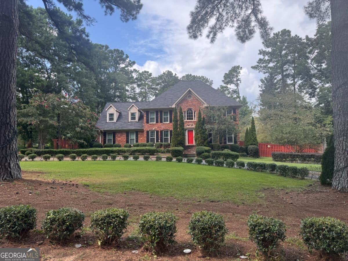 5 bedroom, 3 bathroom, 3,324 sq ft single family residence for sale at 290 Dix Lee On Drive, Fayetteville, GA 30214 — photo 2