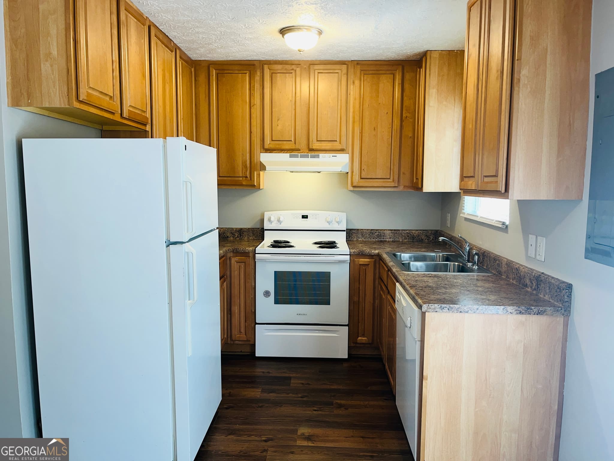 2 bedroom, 1.5 bathroom, 1,044 sq ft quadruplex for rent at 605 Wilburn Avenue J, Lagrange, GA 30240 for $1,025 a month — photo 7