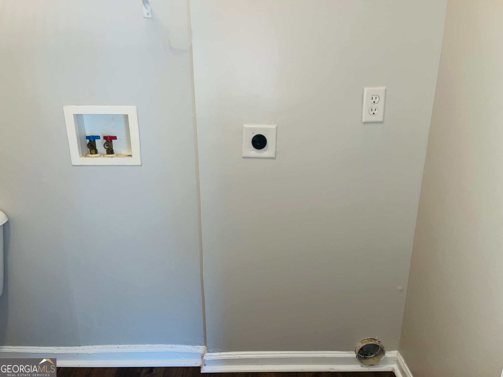 2 bedroom, 1.5 bathroom, 1,044 sq ft quadruplex for rent at 605 Wilburn Avenue J, Lagrange, GA 30240 for $1,025 a month — photo 10