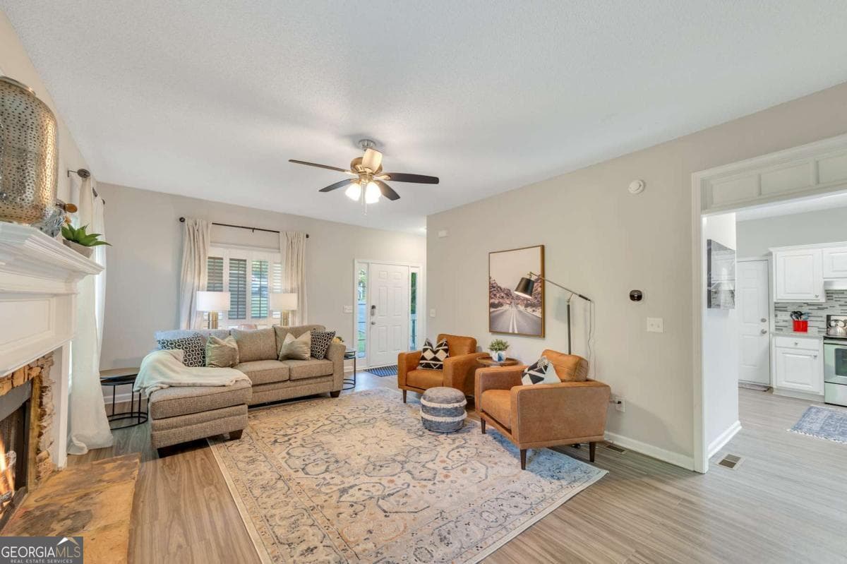 3 bedroom, 2.5 bathroom single family residence for rent at 19 Moonlight Drive, Acworth, GA 30102 for $4,500 a month — photo 3