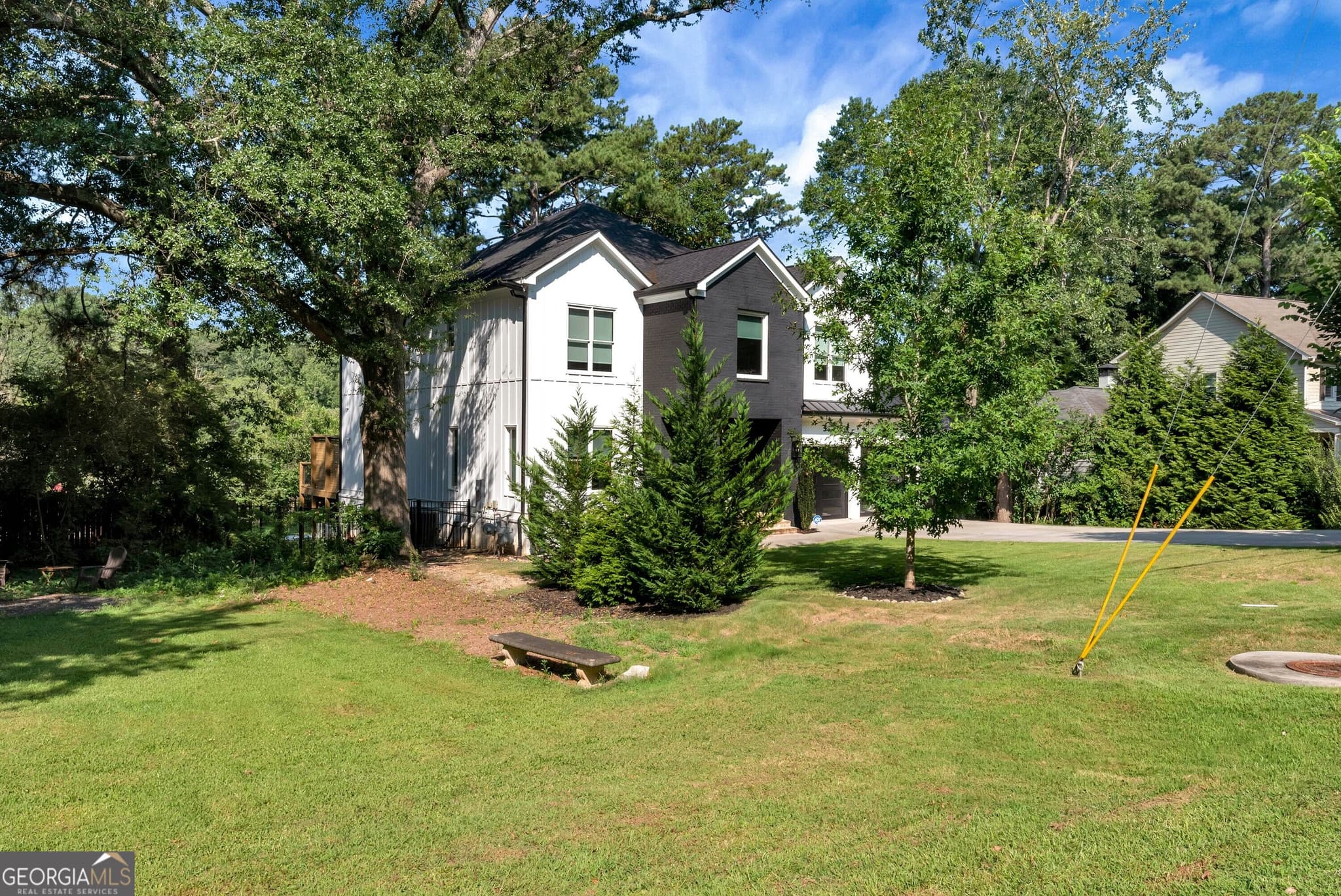 6 bedroom, 6.5 bathroom, 5,988 sq ft single family residence for sale at 2670 Carlton Place, Brookhaven, GA 30319 — photo 2